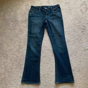 Vera Wang 8P Mid-Rise Bootcut Jeans
